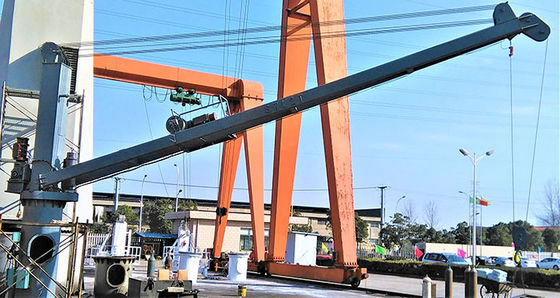 Cần trục quay cố định bằng điện 3T 5m với thiết bị sàn tàu tháp